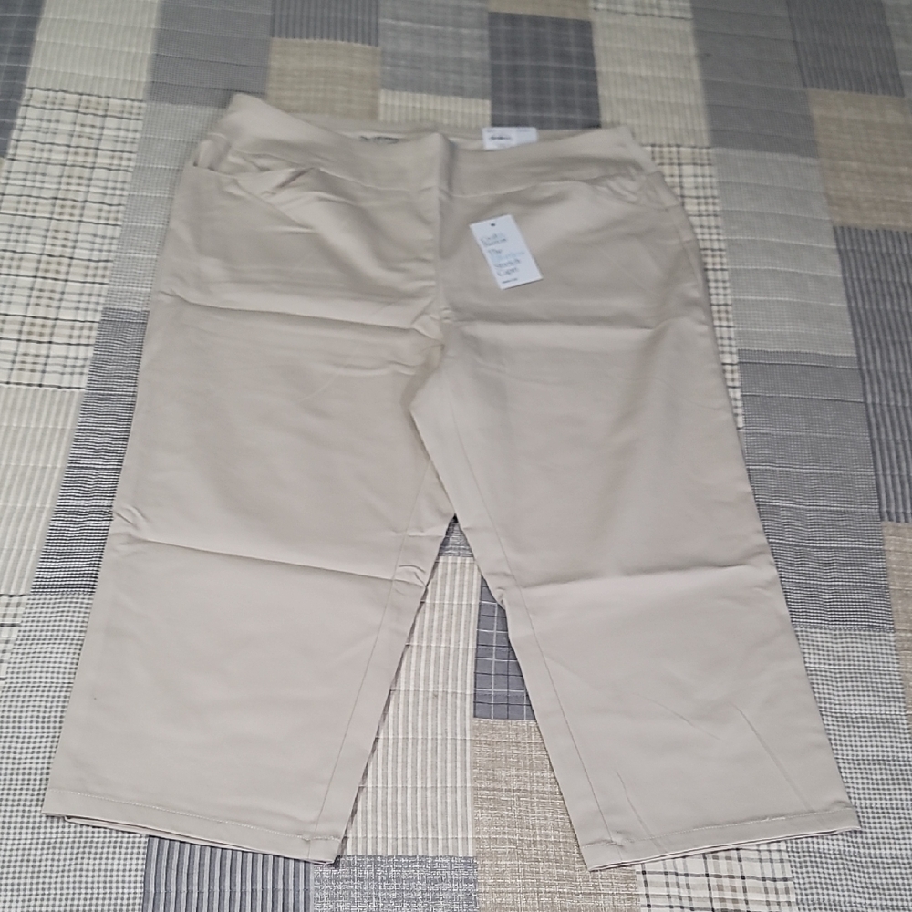 NWT Croft & Barrow Straight-Leg Stretch Capri 14w